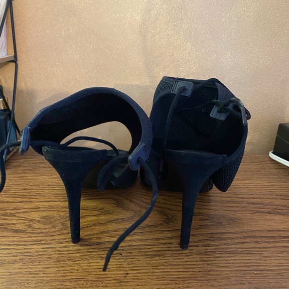 High Heels Size 8.5 - Call It Spring - Picture 3 of 5